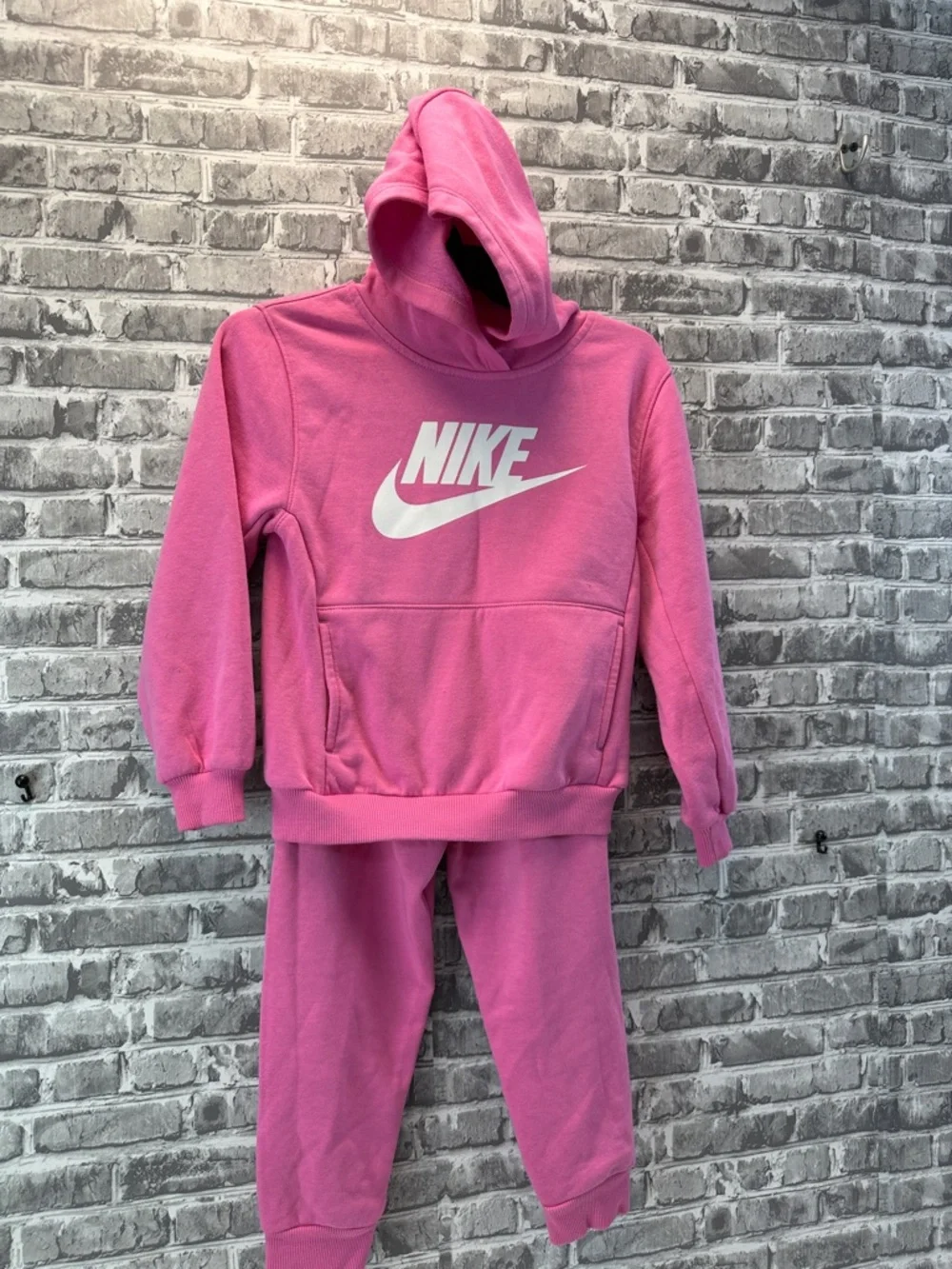 Girls Nike Pink Hoodie and Jogger Set - Picture 2 of 9